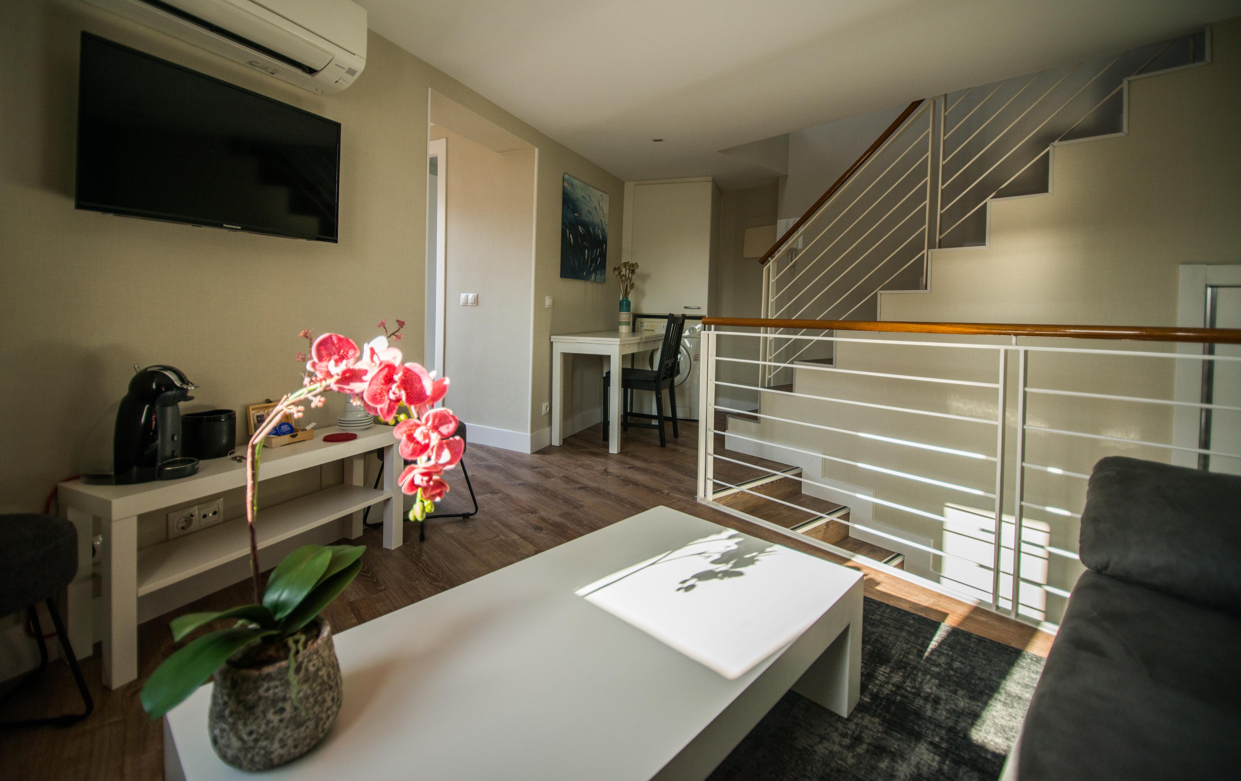 Apartamentos Cruz Мадрид Экстерьер фото