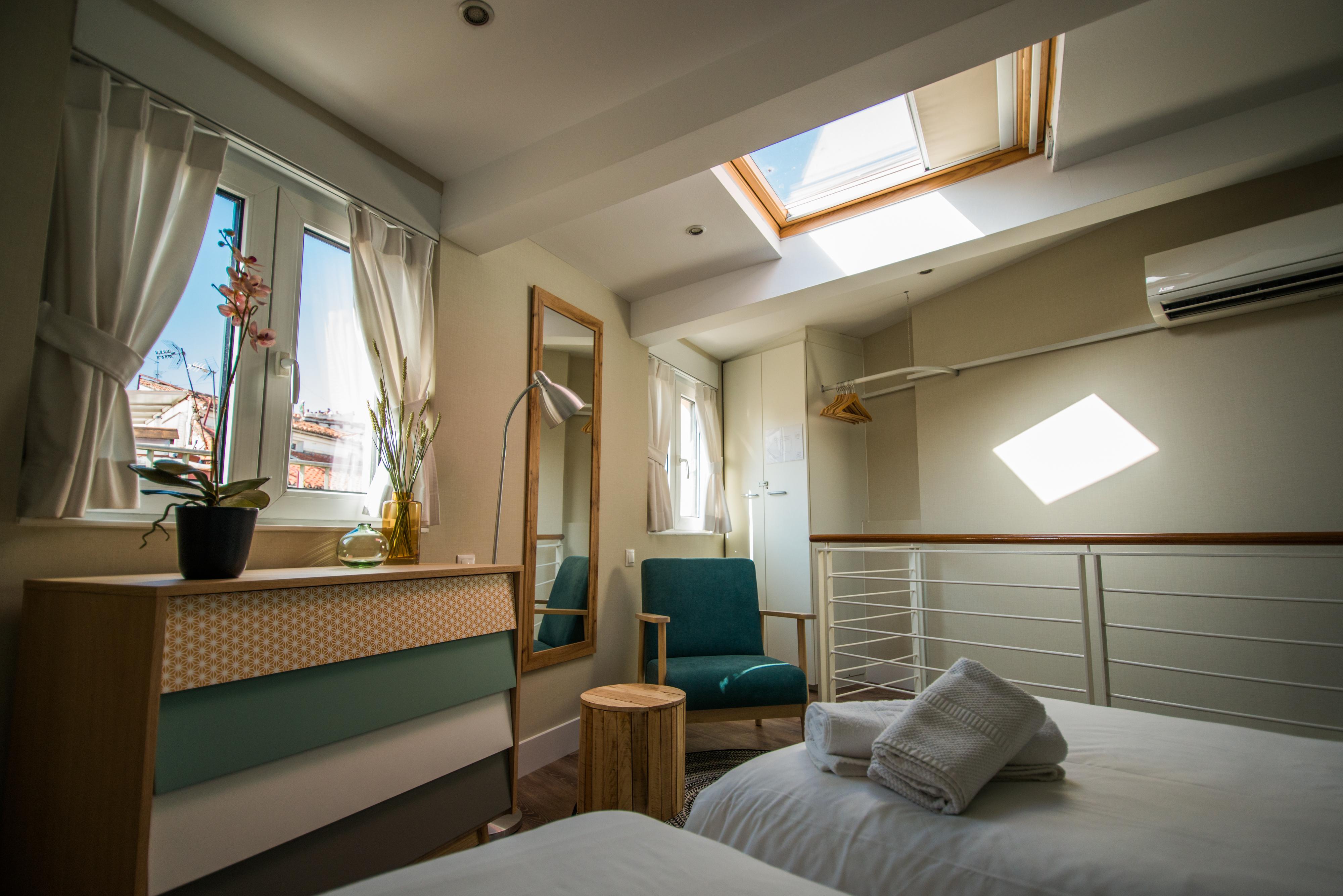 Apartamentos Cruz Мадрид Экстерьер фото