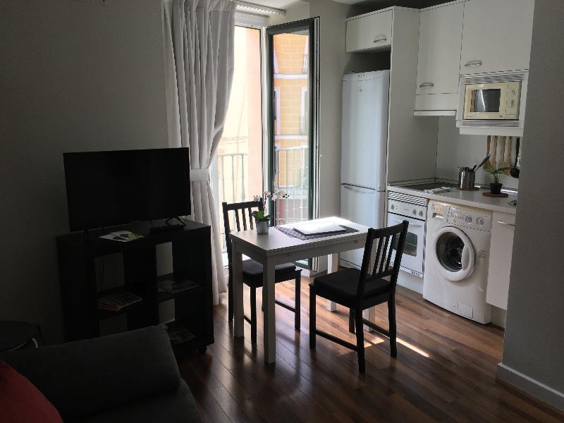 Apartamentos Cruz Мадрид Экстерьер фото